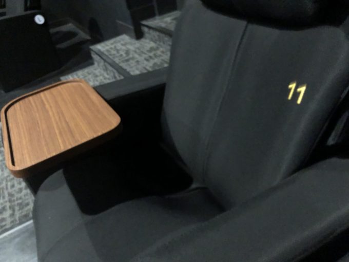 ユナイテッド・シネマ福岡ももちのプレミアシートってどんな感じ？実際に座ってみた